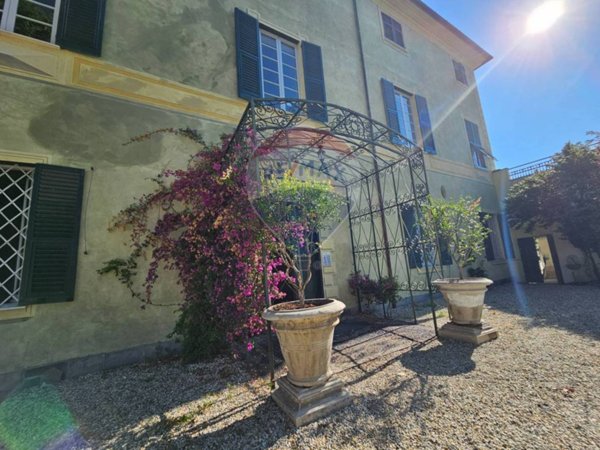 appartamento in vendita a Genova in zona Sestri Ponente