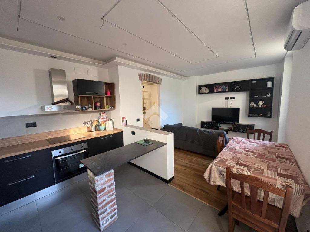 appartamento in vendita a Genova in zona Cornigliano