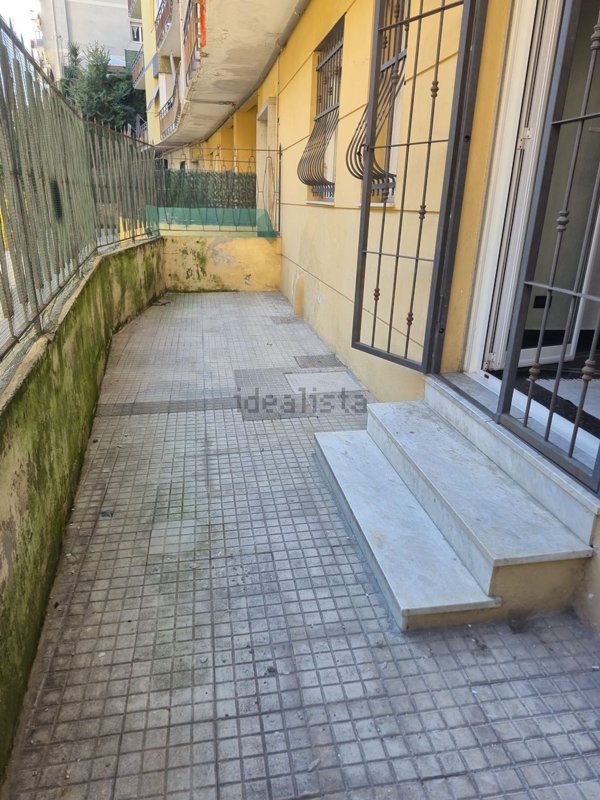 appartamento in vendita a Genova in zona Staglieno