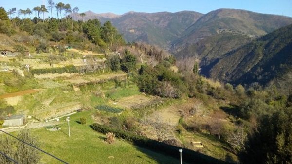appartamento in vendita a Genova in zona Palmaro / Pra'