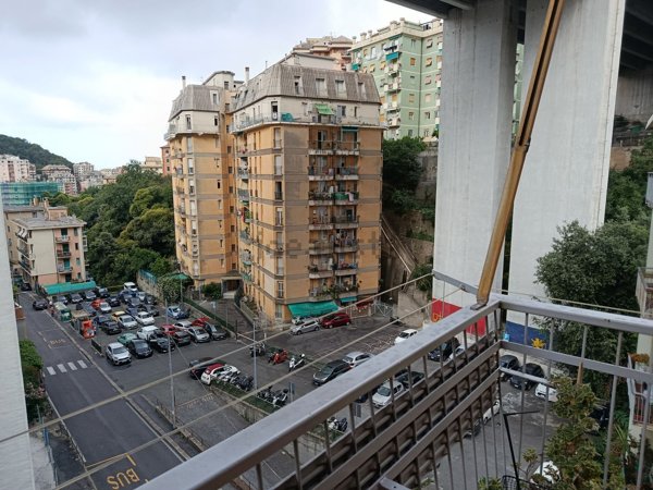 appartamento in vendita a Genova in zona Quezzi