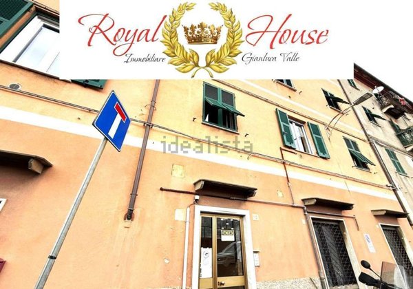 appartamento in vendita a Genova in zona Rivarolo