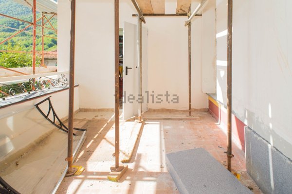 appartamento in vendita a Genova in zona Struppa