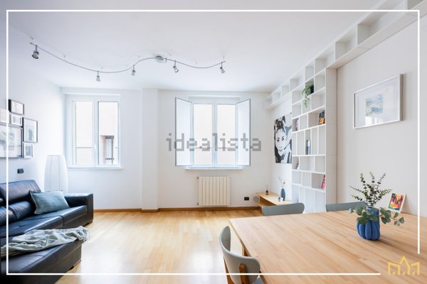 appartamento in vendita a Genova in zona Sottoripa / Maddalena / Molo