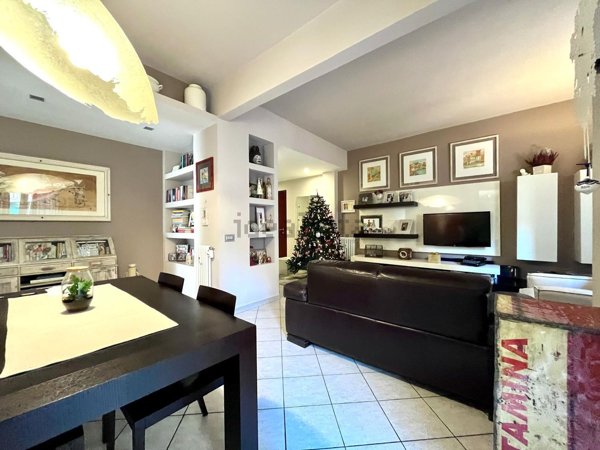 appartamento in vendita a Genova in zona Sestri Ponente