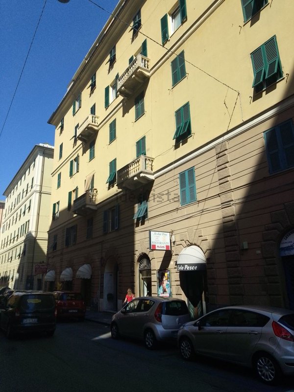 appartamento in vendita a Genova in zona Foce