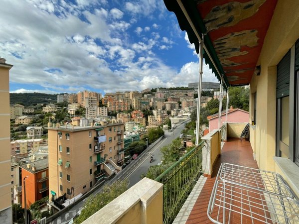 appartamento in vendita a Genova in zona Marassi