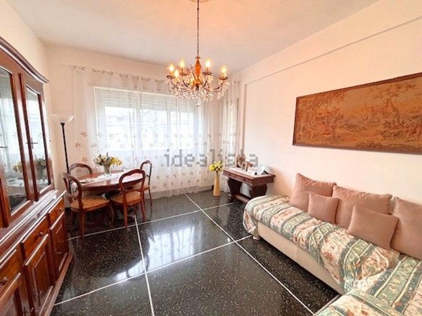 appartamento in vendita a Genova in zona Staglieno