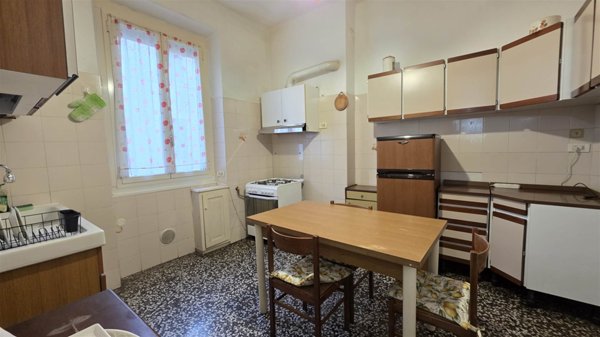 appartamento in vendita a Genova in zona Bolzaneto