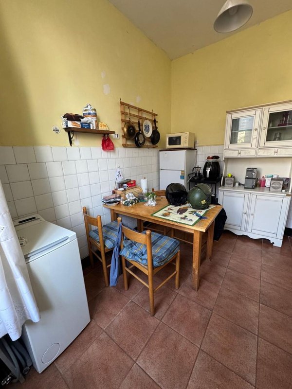 appartamento in vendita a Genova in zona Quezzi