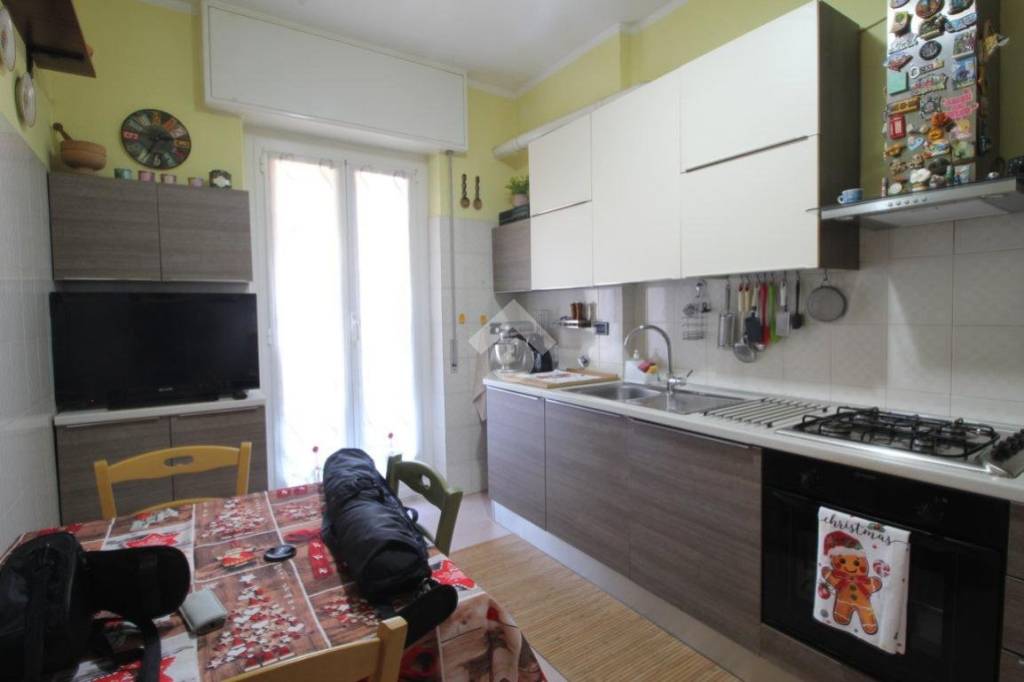 appartamento in vendita a Genova in zona Molassana
