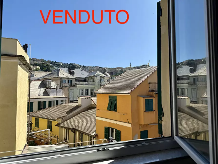 appartamento in vendita a Genova in zona Sottoripa / Maddalena / Molo