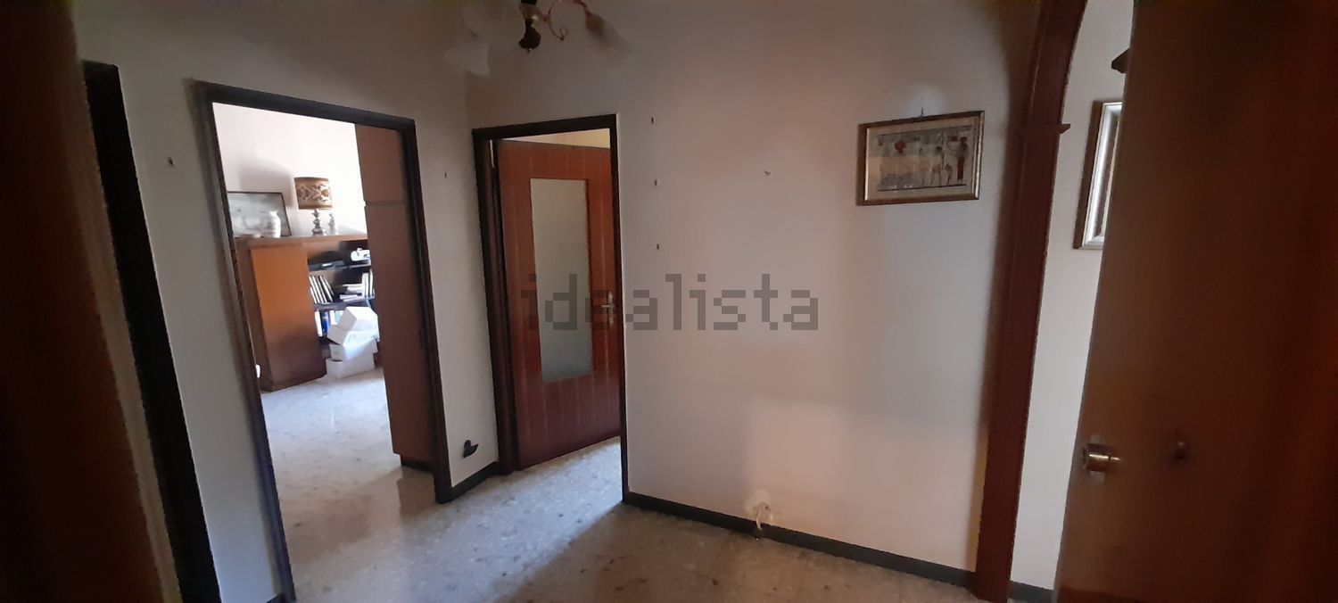 appartamento in vendita a Genova in zona Sampierdarena