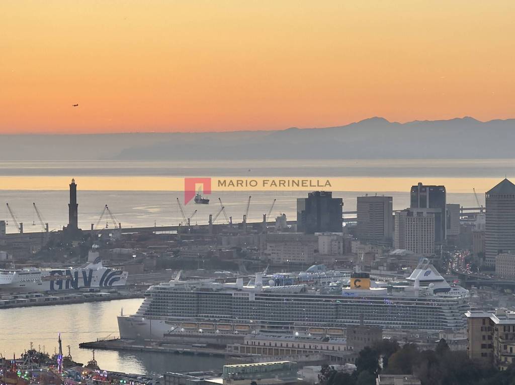 appartamento in vendita a Genova in zona Castelletto
