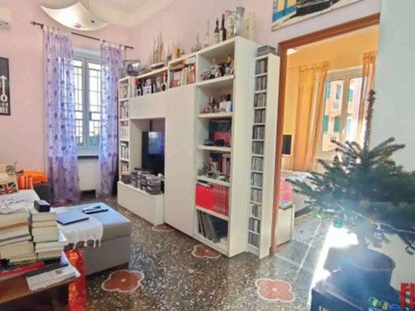 appartamento in vendita a Genova in zona Sestri Ponente