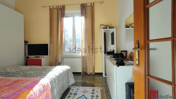 appartamento in vendita a Genova in zona Sestri Ponente