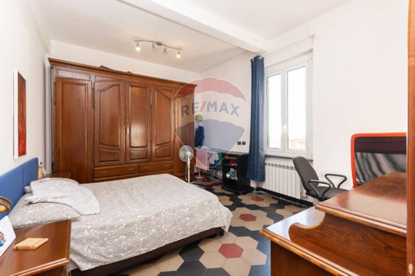 appartamento in vendita a Genova in zona Staglieno