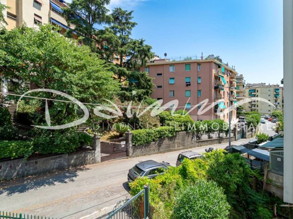 appartamento in vendita a Genova in zona Sturla