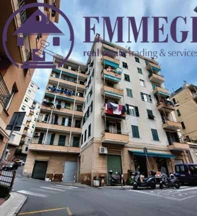 appartamento in vendita a Genova in zona Sestri Ponente