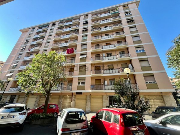 appartamento in vendita a Genova in zona Sestri Ponente