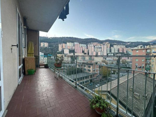 appartamento in vendita a Genova in zona Marassi