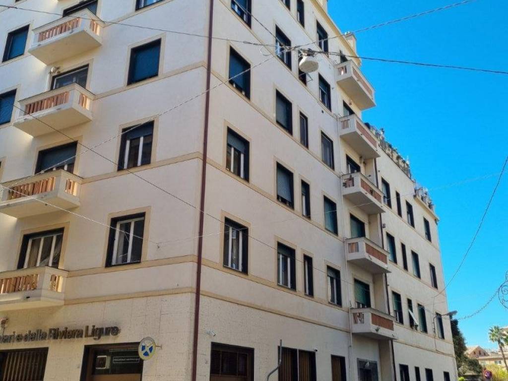 appartamento in vendita a Genova in zona Pegli