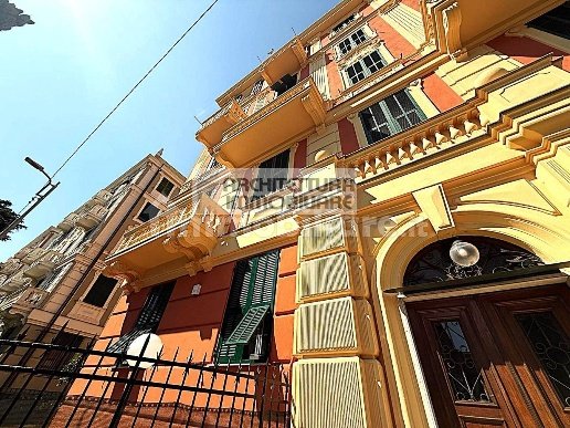 appartamento in vendita a Genova in zona Sestri Ponente