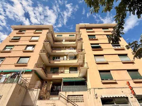 appartamento in vendita a Genova in zona Sestri Ponente