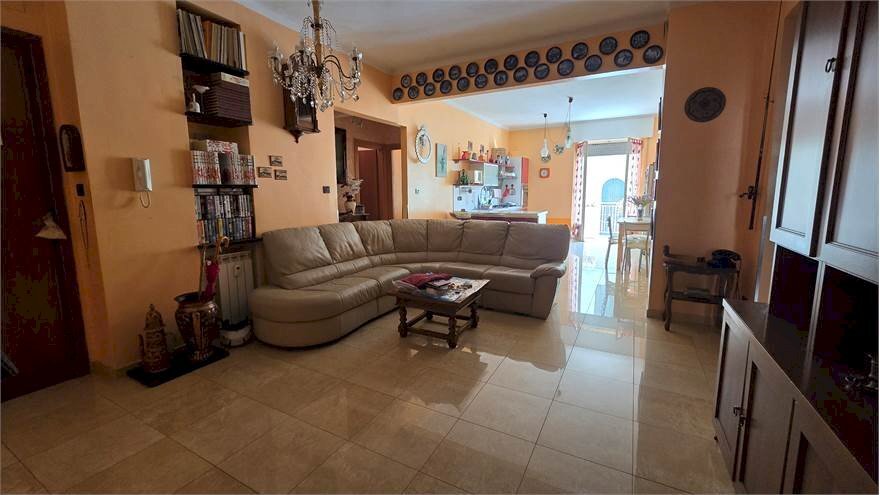 appartamento in vendita a Genova in zona Marassi