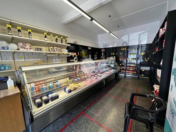 ufficio in vendita a Genova in zona Cornigliano