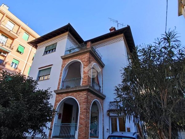 ufficio in vendita a Genova in zona Bolzaneto