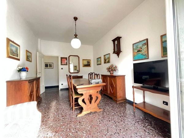 appartamento in vendita a Genova in zona Sestri Ponente