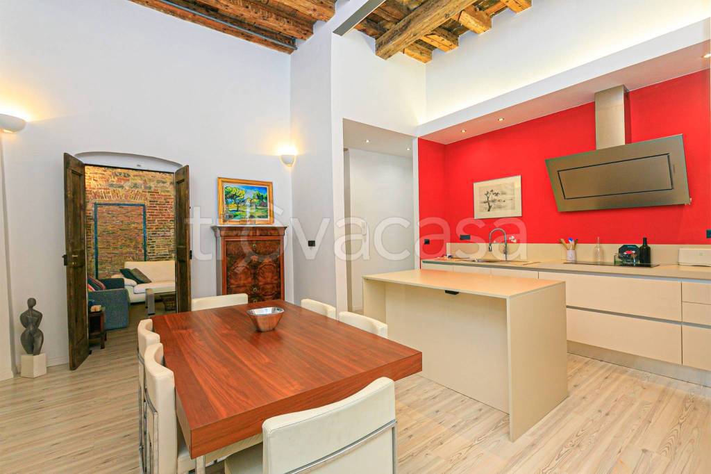 appartamento in vendita a Genova in zona Centro Storico