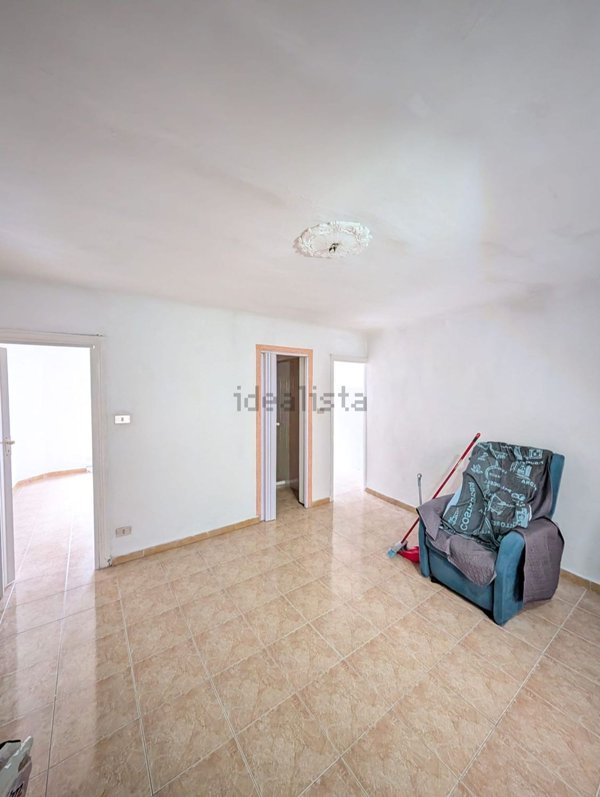 appartamento in vendita a Genova in zona Rivarolo