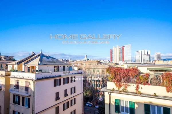 appartamento in vendita a Genova in zona Foce