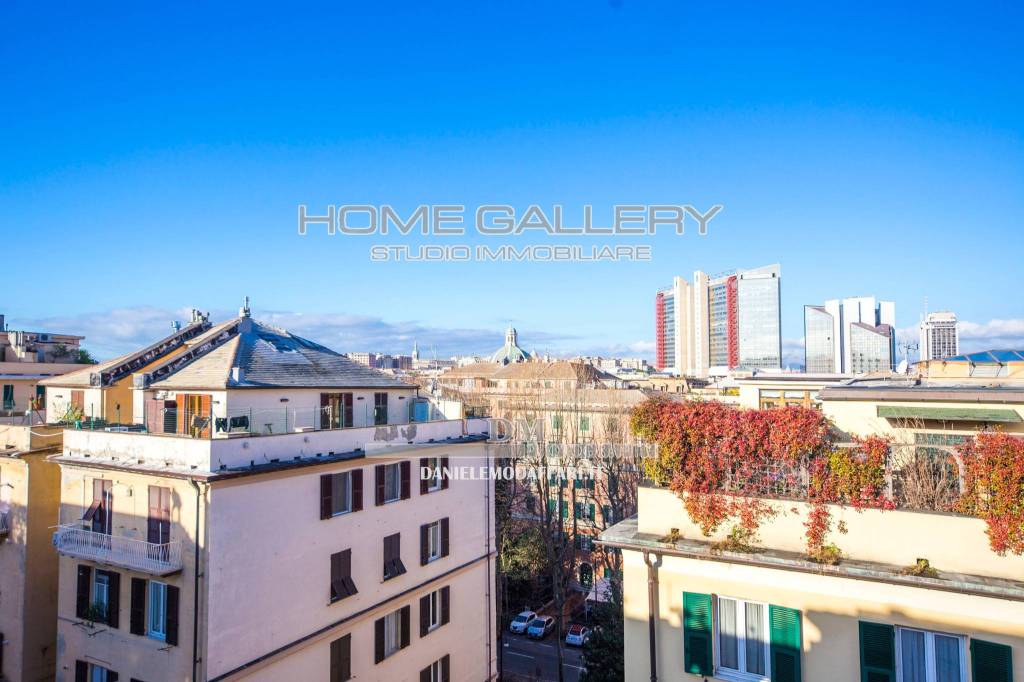 appartamento in vendita a Genova in zona Foce