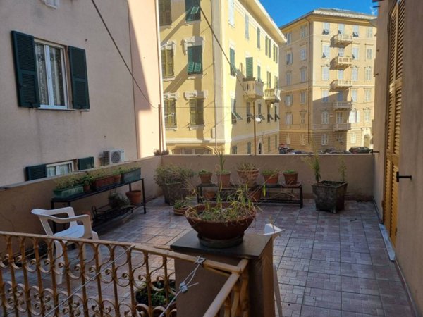 appartamento in vendita a Genova in zona Sestri Ponente
