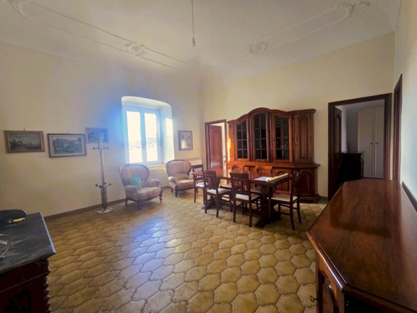 appartamento in vendita a Genova in zona Sestri Ponente