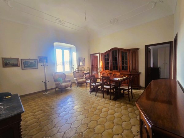 appartamento in vendita a Genova in zona Sestri Ponente