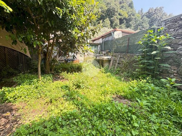 casa semindipendente in vendita a Genova in zona San Desiderio