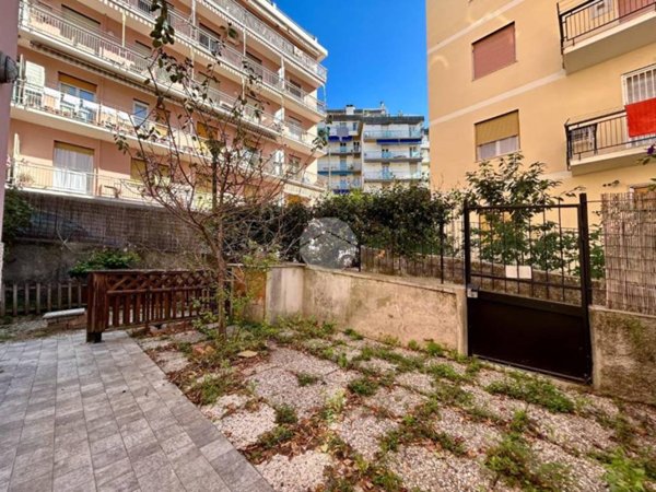 appartamento in vendita a Genova in zona Pegli