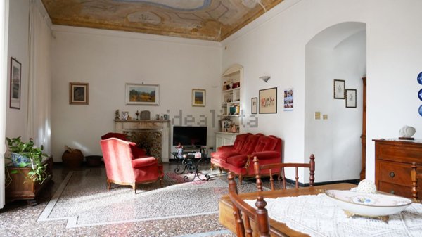 appartamento in vendita a Genova in zona Sestri Ponente