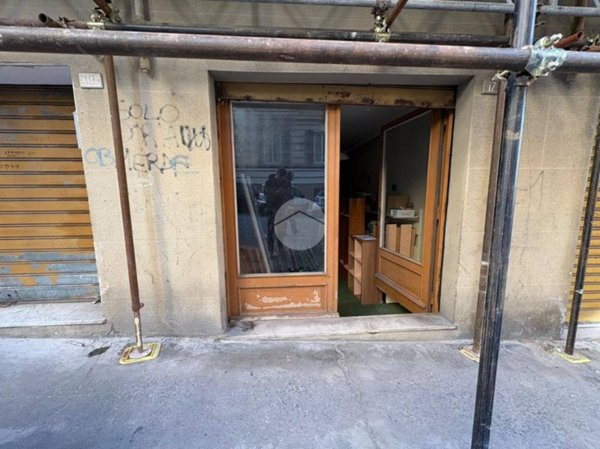negozio in vendita a Genova in zona Sestri Ponente