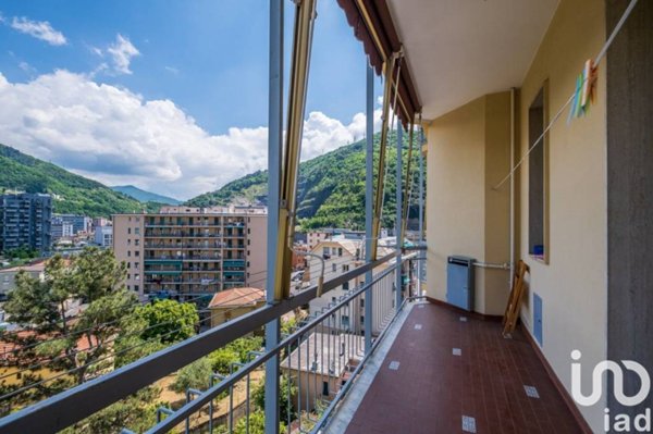appartamento in vendita a Genova in zona Molassana