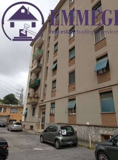 appartamento in vendita a Genova in zona Bolzaneto