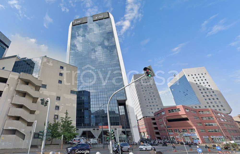 ufficio in vendita a Genova in zona Sampierdarena