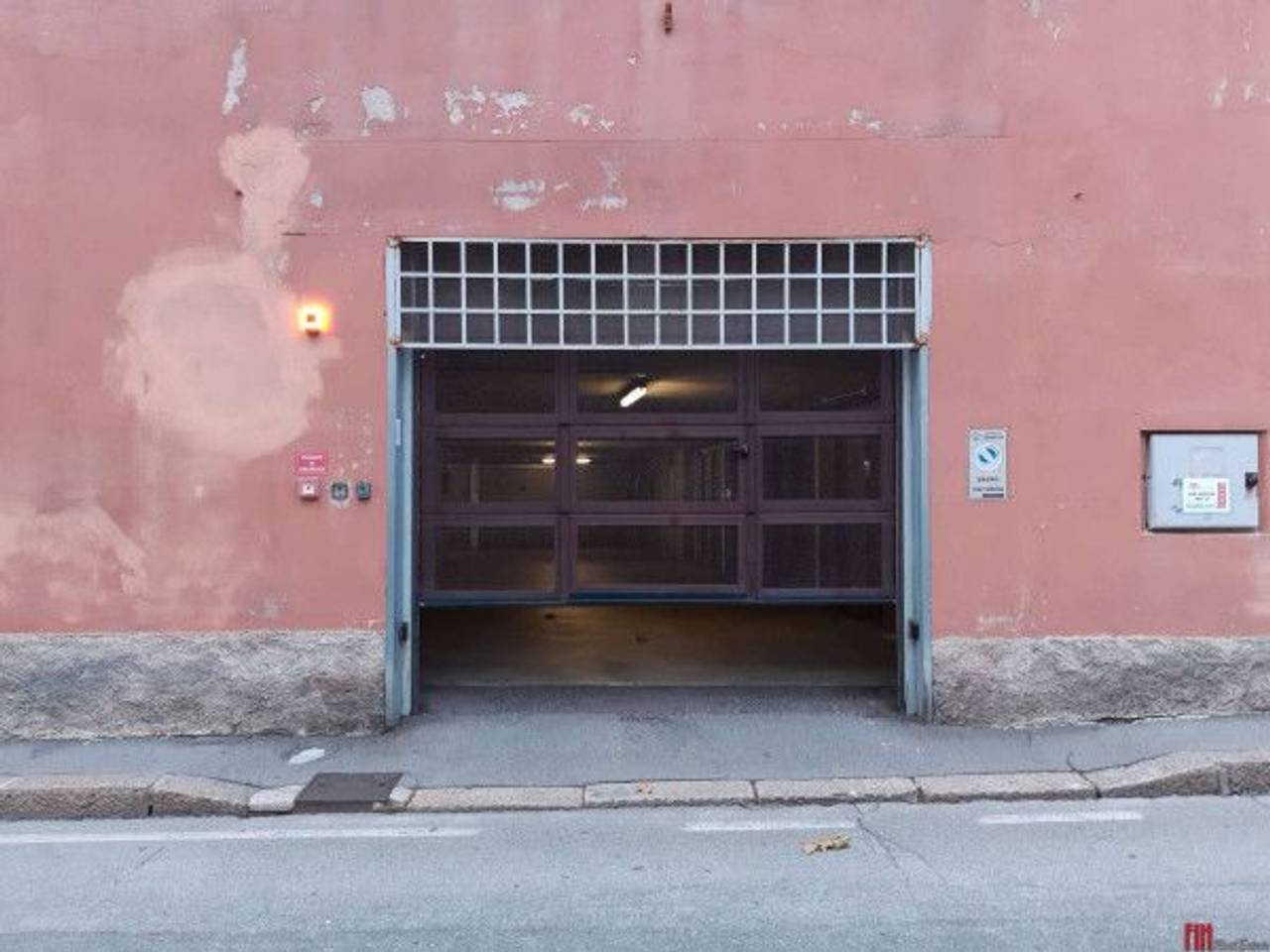 negozio in vendita a Genova in zona Sestri Ponente