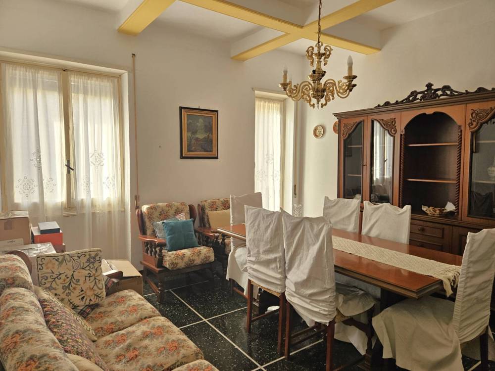 appartamento in vendita a Genova in zona Oregina