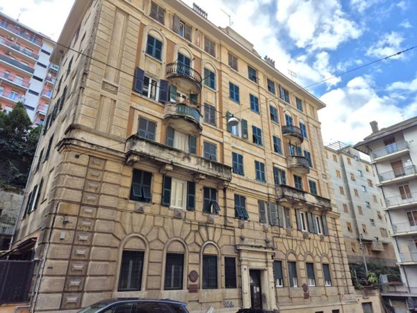 appartamento in vendita a Genova in zona Quezzi