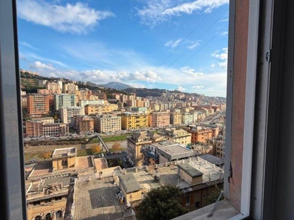 appartamento in vendita a Genova in zona Marassi